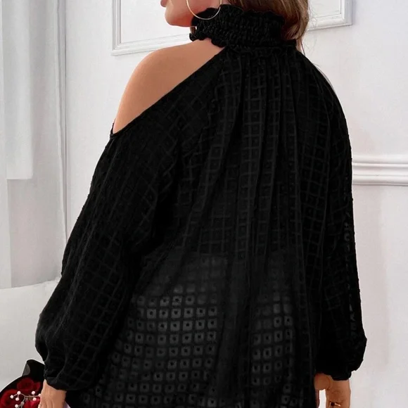 Plus Cold Shoulder Mock Neck Blouse - Picture 7 of 8